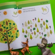 Монтессорі: світ досягнень. Моя перша книга з фантастичними наліпками. У лісі